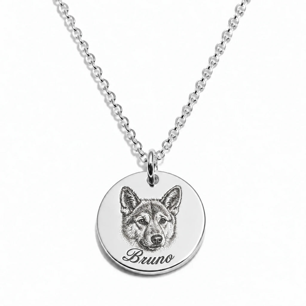 Pet portrait necklace with detailed engraving