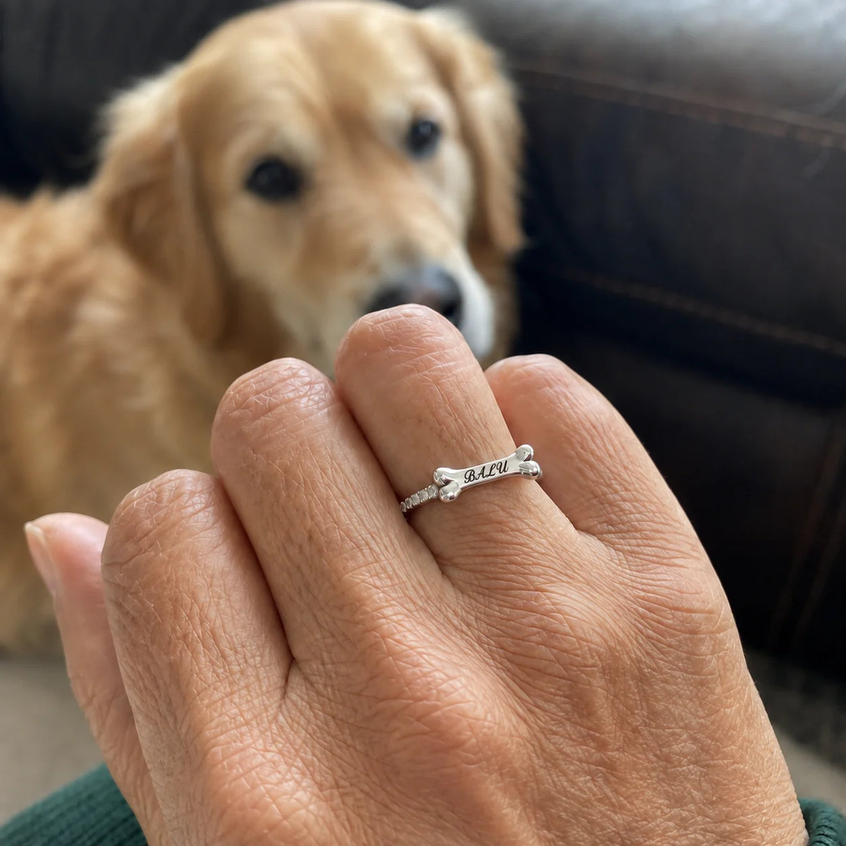 Personalisierter Knochenring aus Edelstahl 304 mit Hundenamen und Zirkonia-Steinen – Treuespur
